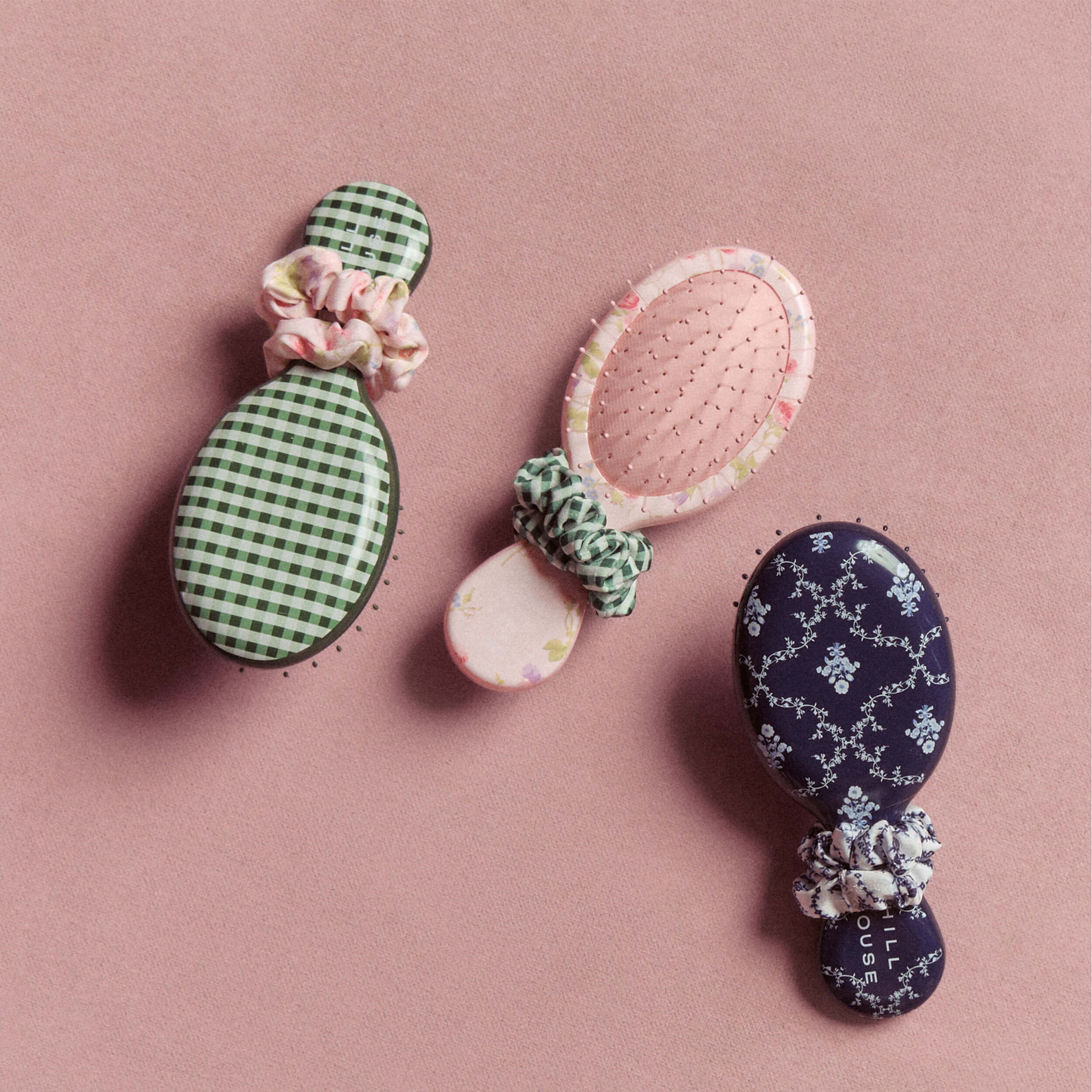 Wet Brush × Hill House Mini Detangler - Pink Bluebonnet Floral - Image 6