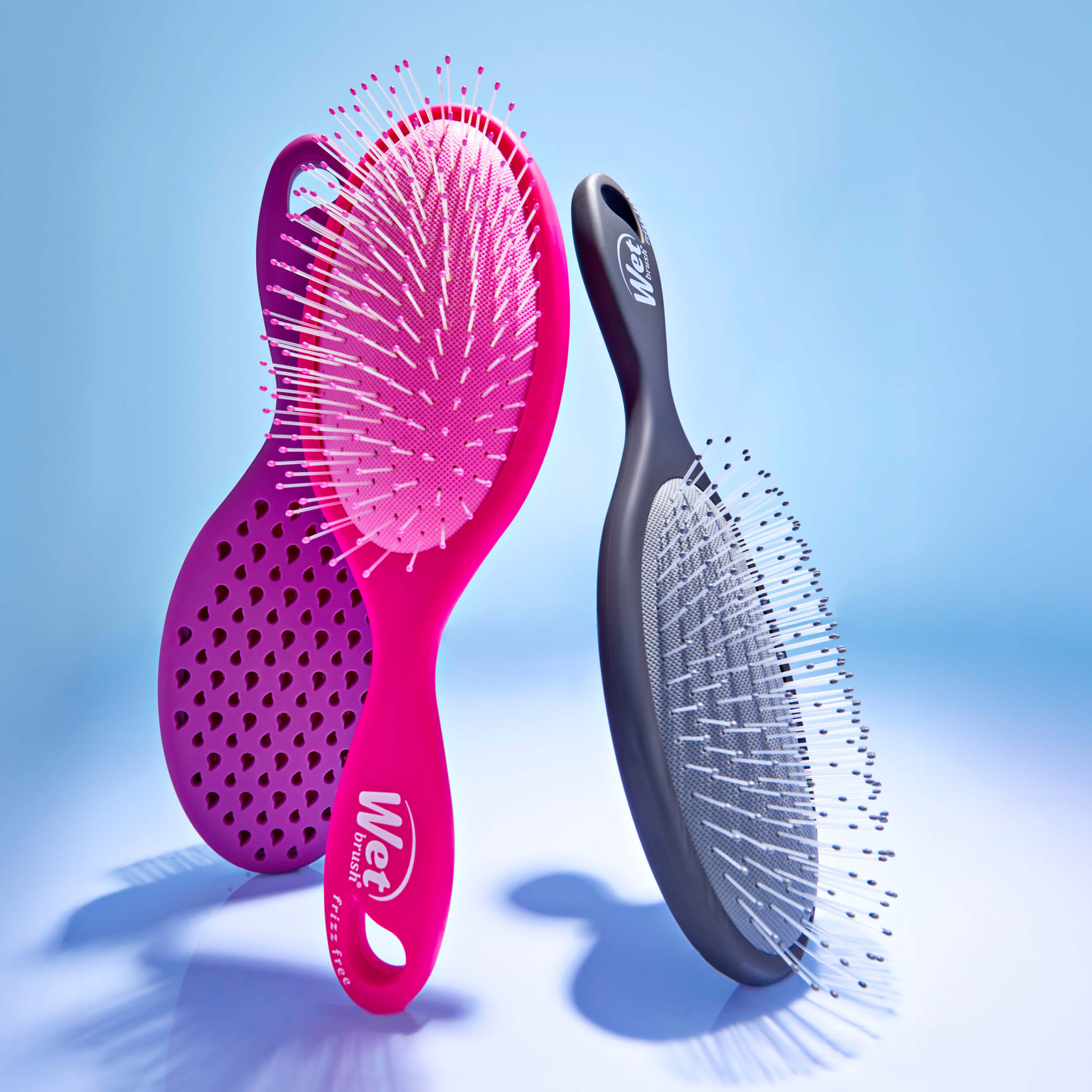 Frizz-Free Detangler - Pink - Image 13